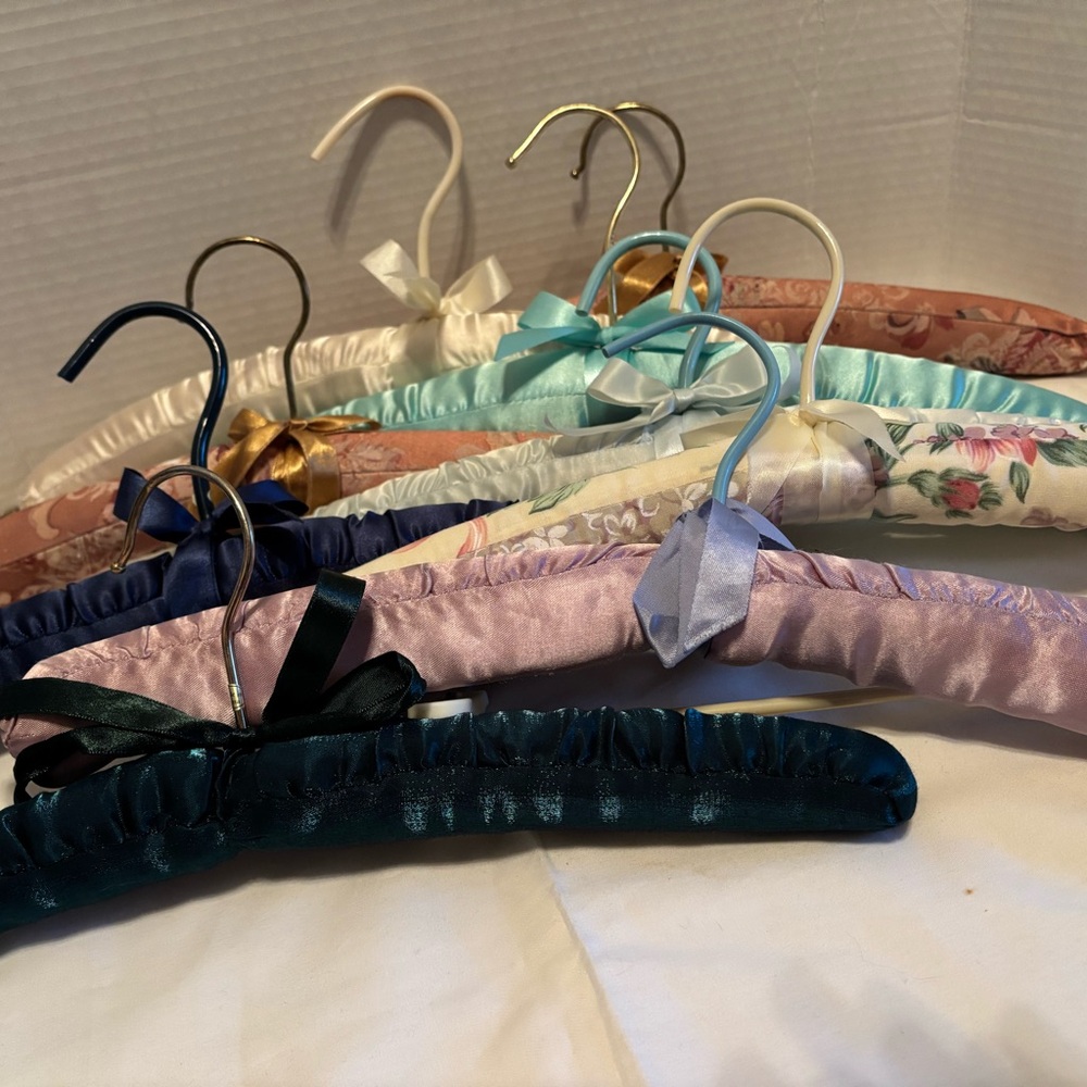Elegant Satin Padded Hangers Set